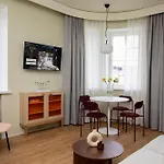 Bob W Centre * Τούρκου