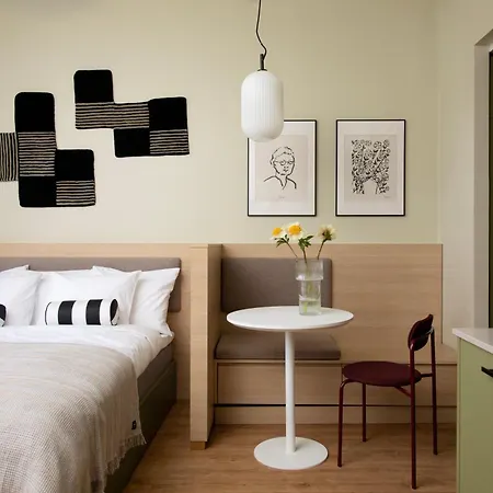 Апартаменты Bob W Centre